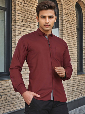 Moda Rapido Men Solid Casual Maroon Shirt