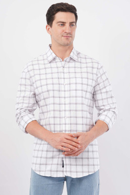 OFFSHADE Men Checkered Casual White Shirt