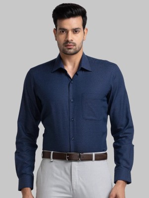 PARK AVENUE Men Solid Casual Dark Blue Shirt