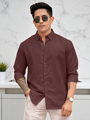 Yanthhi Men Solid Casual Maroon Shirt