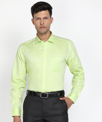 PARK AVENUE Men Solid Formal Green Shirt