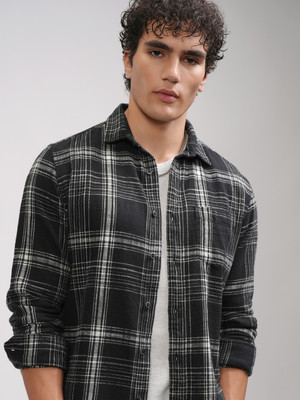 HIGHLANDER Men Checkered Casual Black Shirt
