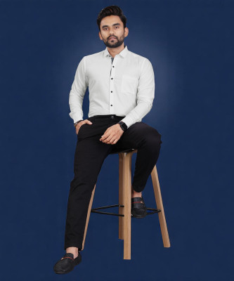 LAXMI TRENDING Men Solid Casual White Shirt