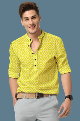 StellLIFEsTYLE Men Printed Casual Yellow Shirt