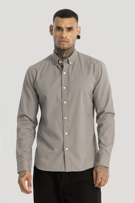 Snitch Men Solid Casual Grey Shirt