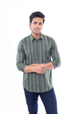 Klafter Men Striped Formal Green Shirt