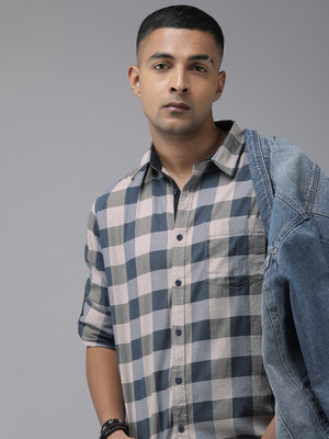 Roadster Men Checkered Casual Dark Blue, Grey Shirt