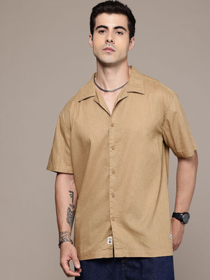 Roadster Men Solid Casual Beige Shirt