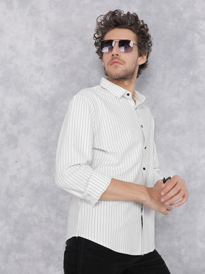 CRIMSOUNE CLUB Men Striped Casual White Shirt