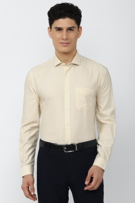 PETER ENGLAND Men Checkered Formal Cream Shirt