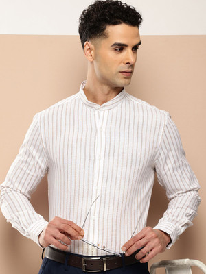 INVICTUS Men Striped Formal White Shirt