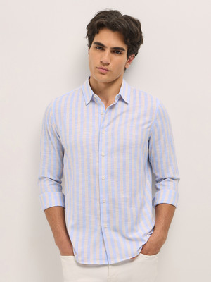 THE BEAR HOUSE Men Striped Casual Blue Shirt