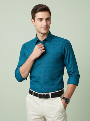 Yugnik Men Printed Casual Dark Green Shirt
