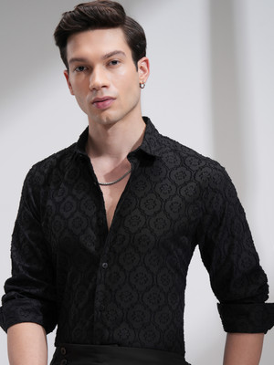 HIGHLANDER Men Solid Casual Black Shirt