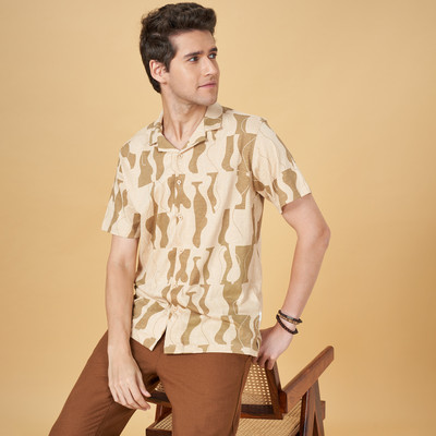 7 Alt by Pantaloons Men Printed Casual Beige, Brown Shirt