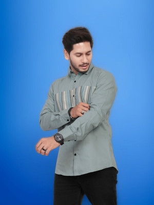 U AND J TREND Men Solid Casual Light Green Shirt