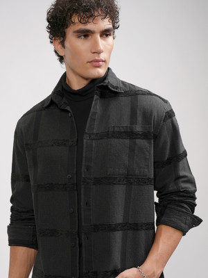 HIGHLANDER Men Checkered Casual Black Shirt