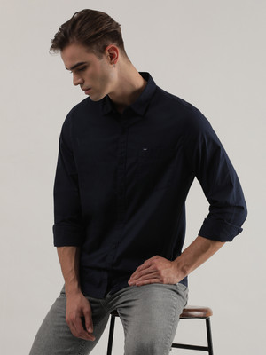 LEE Men Solid Casual Blue Shirt