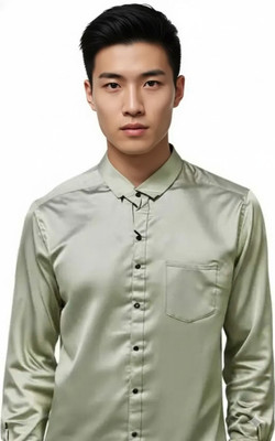 WhiteWolf Men Solid Casual Green Shirt