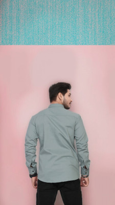 U AND J TREND Men Solid Casual Light Green Shirt