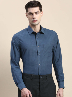 INVICTUS Men Solid Formal Dark Blue Shirt