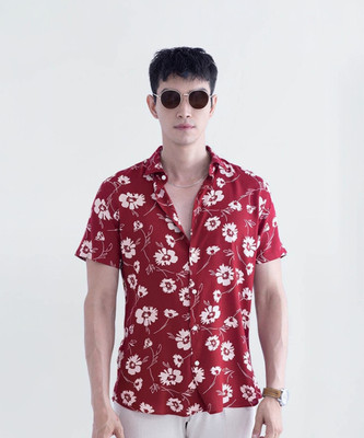 Snitch Men Printed Casual White, Maroon Shirt
