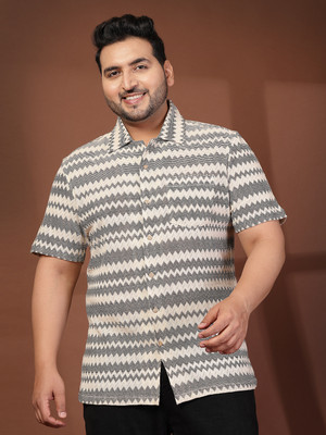 PLUSS Men Checkered Casual Beige, Black Shirt