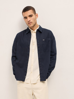 THE BEAR HOUSE Men Solid Casual Blue Shirt