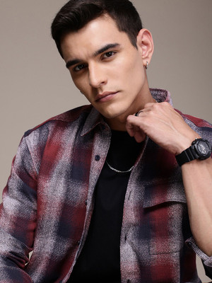 Roadster Men Checkered Casual Maroon Shirt