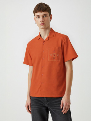 Glitchez Men Embroidered Casual Red Shirt