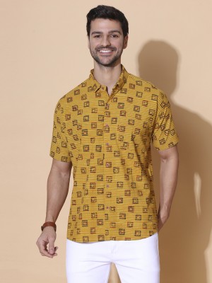 Moshi Men Printed, Striped Casual Yellow Shirt