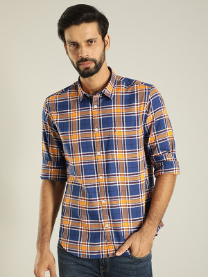 INDIAN TERRAIN Men Checkered Casual Blue Shirt