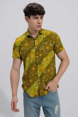 Snitch Men Printed Casual Green Shirt