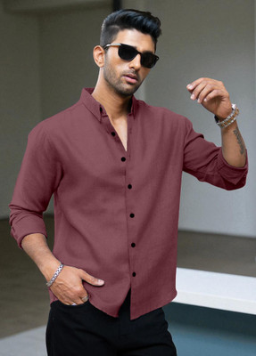 Yanthhi Men Solid Casual Maroon Shirt