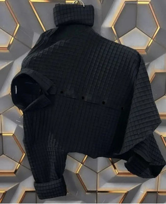 Tyzlo Men Solid Casual Black Shirt