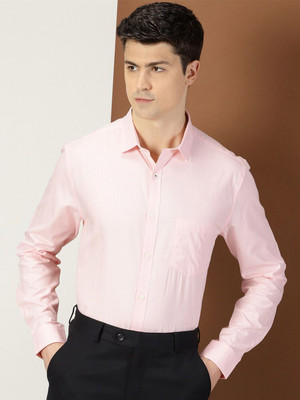 INVICTUS Men Solid Formal Pink Shirt