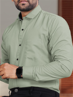 VeBNoR Men Solid Formal Light Green Shirt
