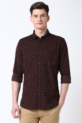 PETER ENGLAND Men Printed Casual Maroon Shirt