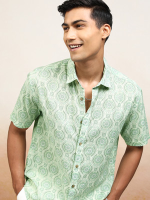 HIGHLANDER Men Printed Casual Light Green Shirt