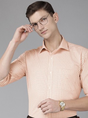 PARK AVENUE Men Checkered Casual Orange Shirt