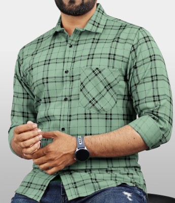 VeBNoR Men Checkered Casual Light Green Shirt