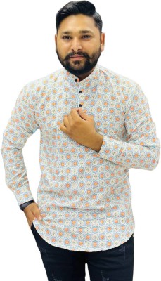 STARLIGHT Men Printed Straight Kurta(Gold)