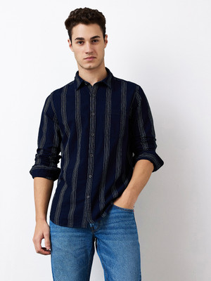Spykar Men Striped Casual Blue Shirt