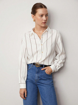 Aahwan Women Striped Casual White Shirt