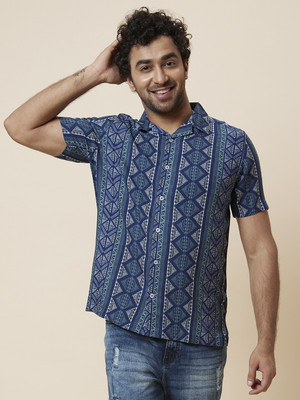 Globus Men Geometric Print Casual Blue Shirt