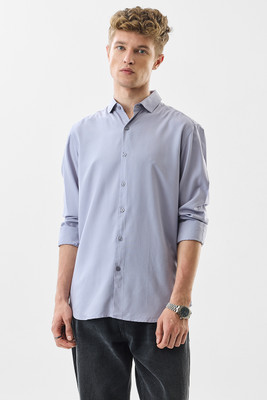 Snitch Men Solid Casual Grey Shirt