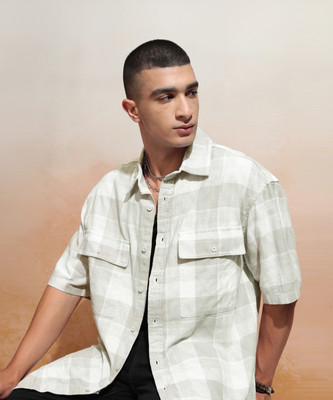 HIGHLANDER Men Checkered Casual Grey Shirt