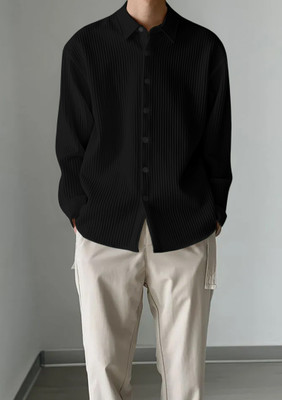 Zoitgiest Men Printed Casual Black Shirt