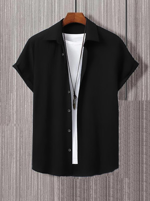 Leotude Men Solid Casual Black Shirt