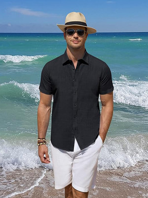 Vida Loca Men Solid Casual Black Shirt
